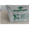Image 2 : Scotts Easy Green Lawn Spreader (New in Box).
