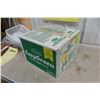 Image 4 : Scotts Easy Green Lawn Spreader (New in Box).