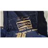 Image 3 : Champion Spark Plug XL T-Shirt, 2 Suede Caps, 2 Combo Jack Knife/Gap Gauge.