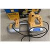 Image 2 : Variable-Speed Portable Band Saw With 4 New Spare Blades.