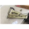Image 3 : 3 1/4" Spotnails Air Hammer With 1 Box 3 1/4" Nails and 1 Box 2 1/4" Nails.