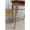 Image 5 : Painted Table Stand w/ Drawer Antique 30" x 32" x 17"