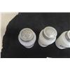 Image 5 : 4 Vintage Milk Glass Shakers, Salt and Pepper, Flour and Sugar