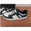 Image 10 : 2 New Pairs Running Shoes Size 6 And 7