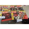Image 7 : 19 Vintage Hot Rod Magazines (17 From the 1950s and 2 From the 1960s).