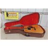 Image 13 : Tao W-122 Acoustic Guitar With Case.