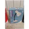 Image 3 : 3 New Desk or Table Lamps.