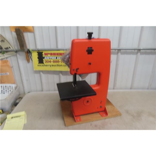 Black & Decker Drill-Powered Bandsaw With Extra Blade.
