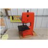 Image 1 : Black & Decker Drill-Powered Bandsaw With Extra Blade.