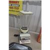Image 10 : New Meatloaf Pan Set, French Fry Crisper Pan, Osterizer Blender and Silicone Kitchen Set.