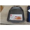 Image 8 : New Meatloaf Pan Set, French Fry Crisper Pan, Osterizer Blender and Silicone Kitchen Set.
