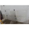 Image 1 : 4 Pieces Plexiglass: 39" x 58", 32" x 48", 24" x 48" and 30" x 32".