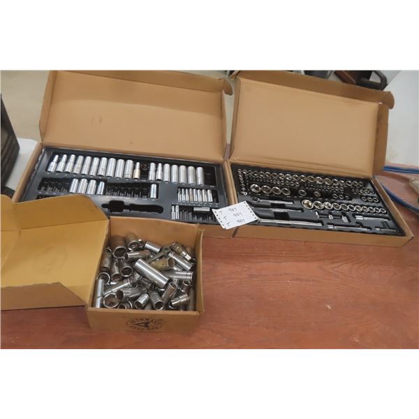 Quantity of Sockets 1/8" 3/8" 1/4" w/ Ratchets +