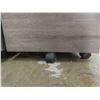 Image 9 : 2 Rolling Office Cabinets 25 1/2" X 18" X 18"
