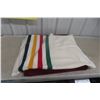 Image 2 : Hudson's Bay New Throw Blanket With Carry Straps