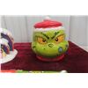 Image 2 : Vintage Dr. Seuss The Grinch Rare Who-Ville Toy Shop In Box And Cookie Jar Excellent Condition Box