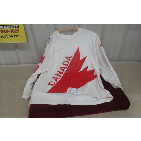 Vintage 1976 Team Canada Bobby Hull Dureene Hockey Jersey, Large