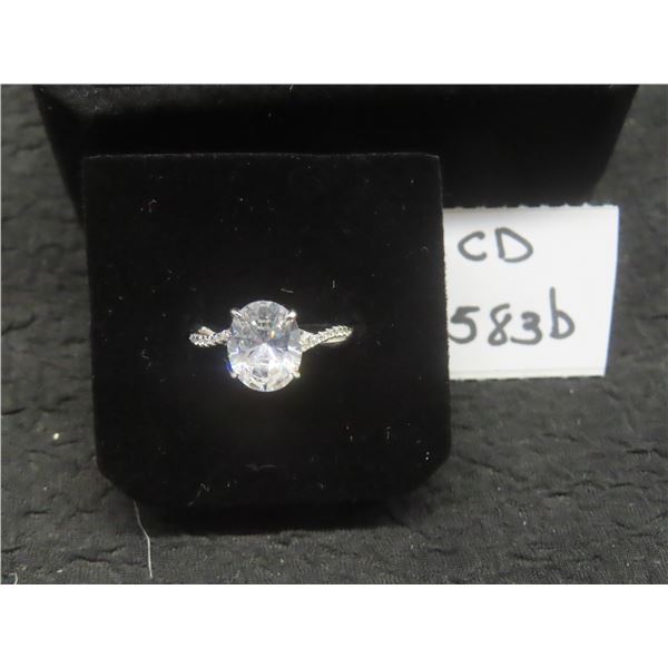 New 925S Oval Cut Simulated Diamond (CZ) Twist Ring Sz 8 Mounted in 925 Sterling Silver w/ White Go