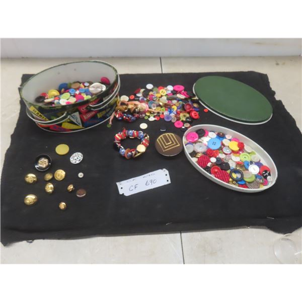 Vintage Buttons, Rhinestone, Brass +