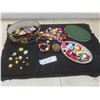 Image 1 : Vintage Buttons, Rhinestone, Brass +