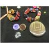 Image 5 : Vintage Buttons, Rhinestone, Brass +