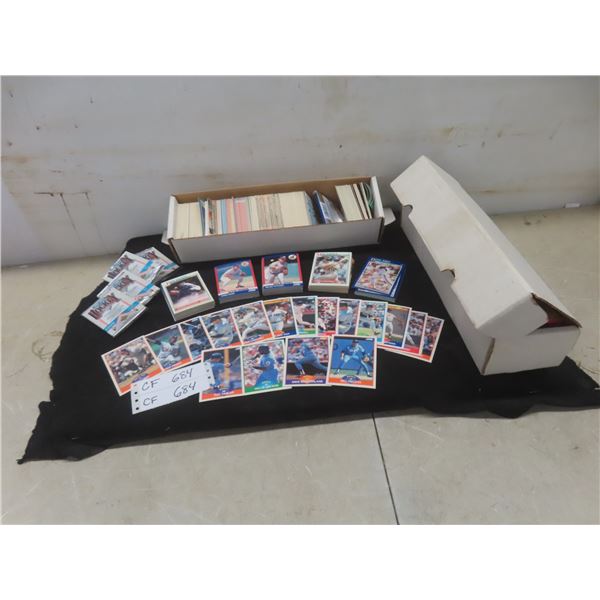 About 1000 Baseball & Hockey Cards