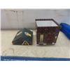 Image 6 : Rummy-O Collectors Game, 3 Binders, Cardboard Bourse House, Roly Poly Fisher Price Ball