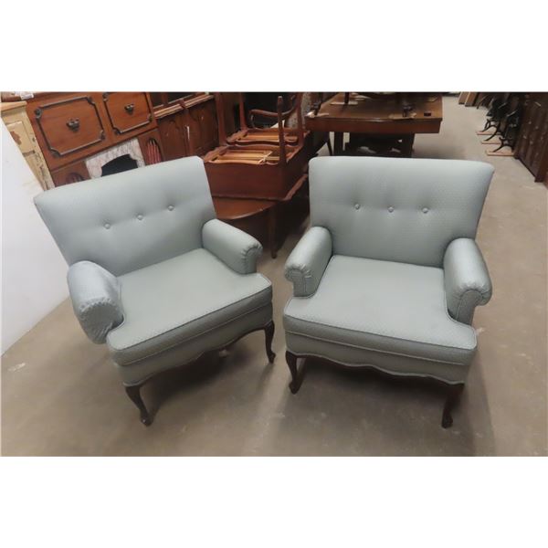 2 Matching Living Room Chairs