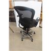 Image 5 : Rolling Swivel Office Chair