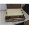Image 13 : 2 Vintage Suitcases