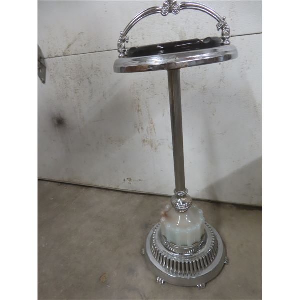 Stand Up Ashtray