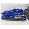 Image 11 : Violin With 2 Bows And Case