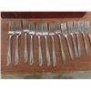 Image 3 : 38 Pieces Silverware w/ Chest