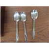 Image 5 : 38 Pieces Silverware w/ Chest