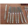 Image 6 : 38 Pieces Silverware w/ Chest