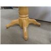 Image 6 : 2 Oak Pedestal Side Tables 19 x 26 x 20