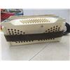 Image 9 : Hohner Verdi I Accordion w/ Case