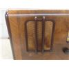 Image 6 : Antique Megacycles Meter Radio