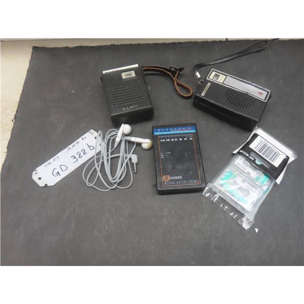 3 Transistor Radios: Sony, Citizen, Strauss, Earphones & New MC-60UR Tapes