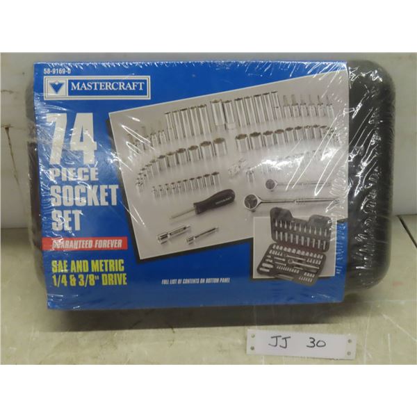 New Mastercraft 74 Piece Socket Set: 1/4" & 3/8" Drive Metric And SAE