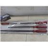 Image 11 : New: Mastercraft 14 Piece 3/8" Bit Socket Set, 26 Piece Screwdriver Bits and Pry Bar Set