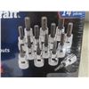 Image 4 : New: Mastercraft 14 Piece 3/8" Bit Socket Set, 26 Piece Screwdriver Bits and Pry Bar Set