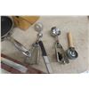 Image 3 : Kitchen Knife Block And Knife Set Henkel Fry Pan MSL Kitchen Tools
