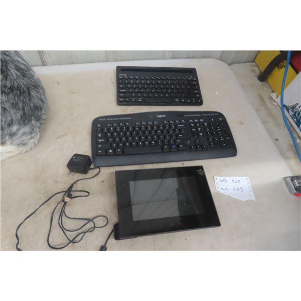 2 Wireless Keyboards And Picture Viewer