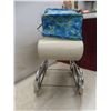 Image 3 : Vintage Doll Carriage