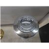 Image 3 : 2 Stand Up Ashtrays
