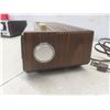 Image 8 : 2 Vintage Lloyd Clock Radios