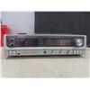 Image 2 : 2 Vintage Clock Radios: Juliette And Spartus