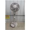 Image 1 : Black And Decker Silent Force 16" Fan