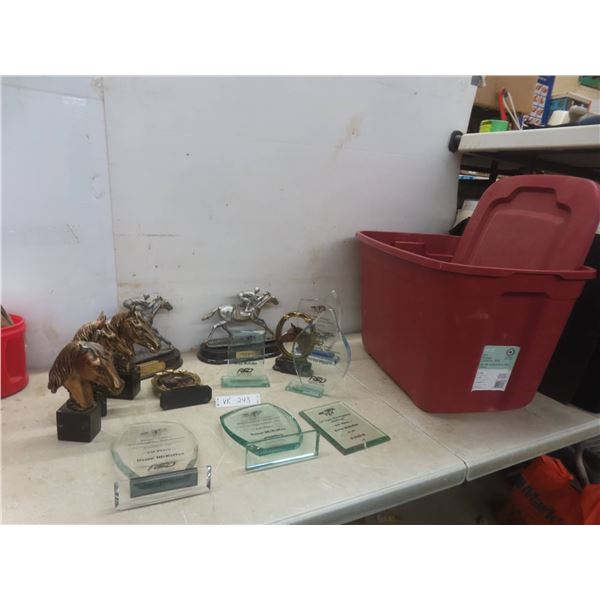 12 Horse Racing Horseplayers Challenge Trophies And Tote